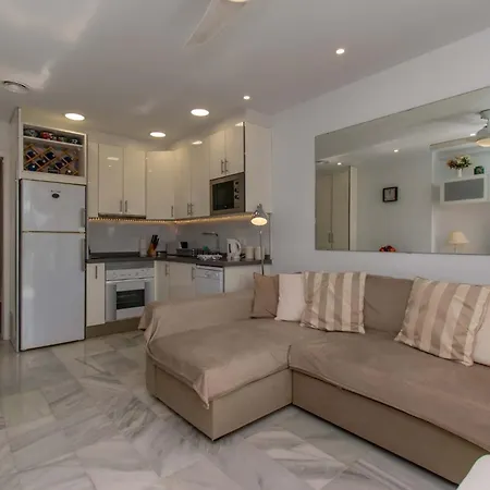 Club Atlantis 145 - One Bed Apartament *